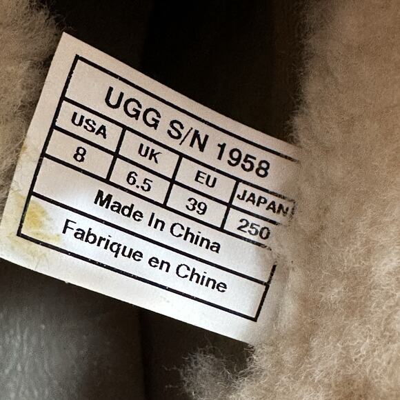 UGG Fold Over Size 8 Brown Leather Sheepskin Cuff LYNNEA Ankle Calf Boots Shoes - Picture 12 of 13